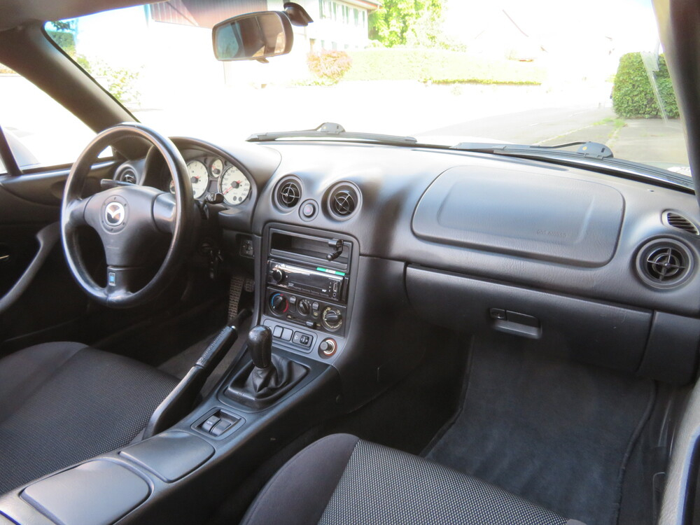 Mazda MX-5 1.6i Cabriolet