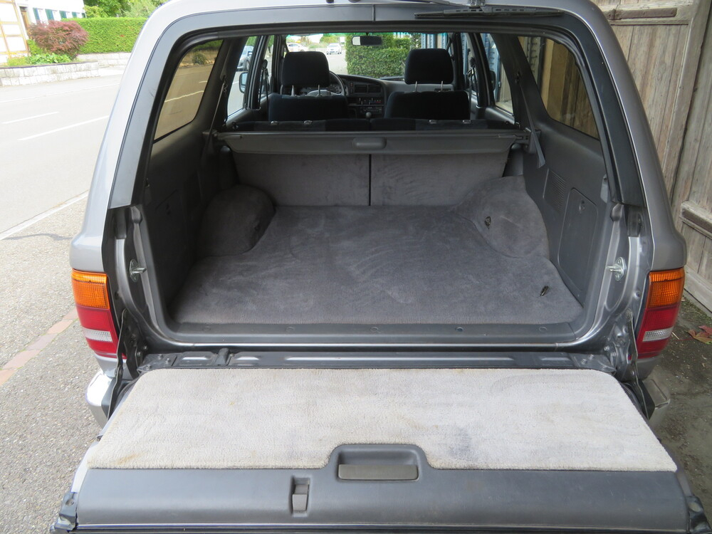 Toyota 4-Runner 3.0 Yukon SUV