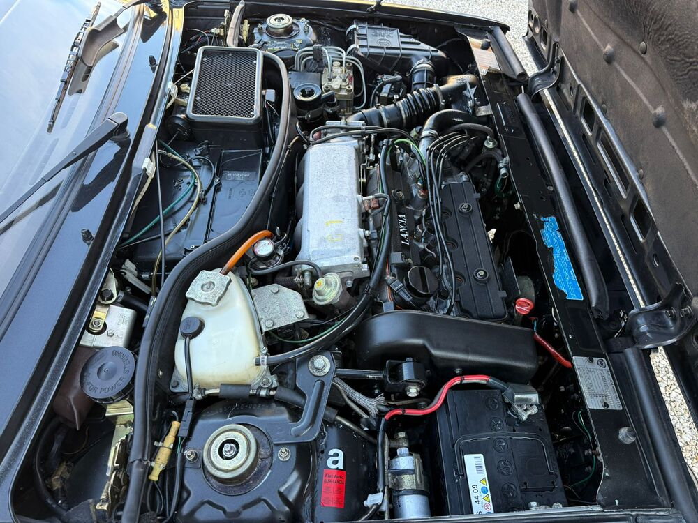 Lancia Delta HF Integrale Limousine