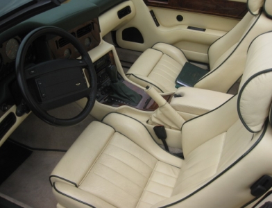 Aston Martin Virage Volante Cabriolet