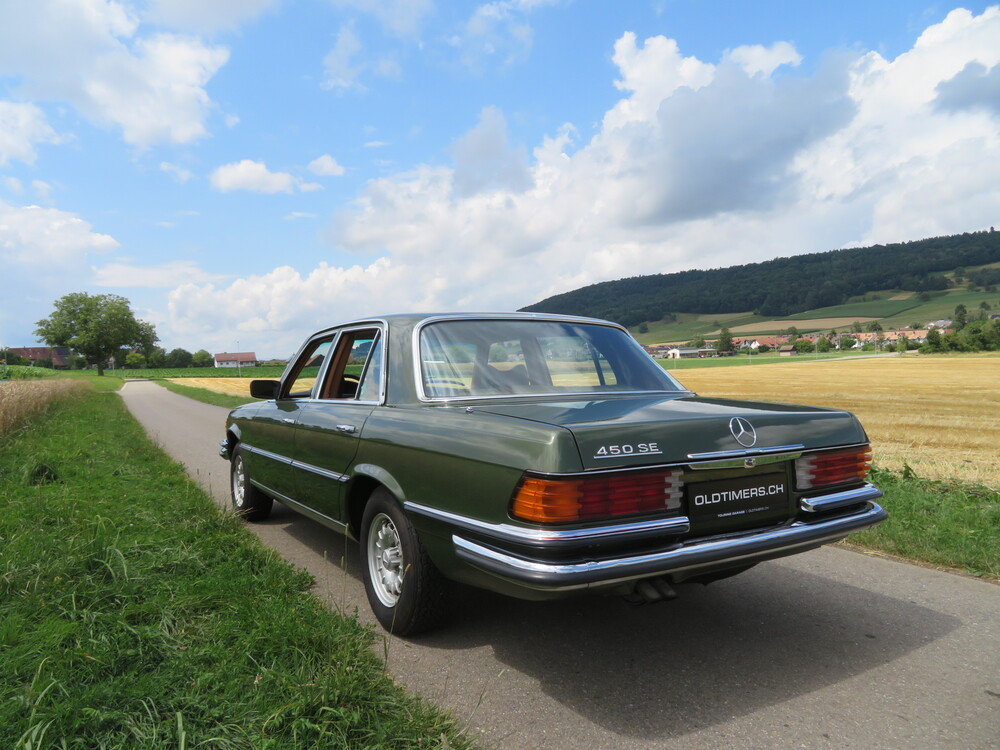 Mercedes-Benz 450 SE Limousine