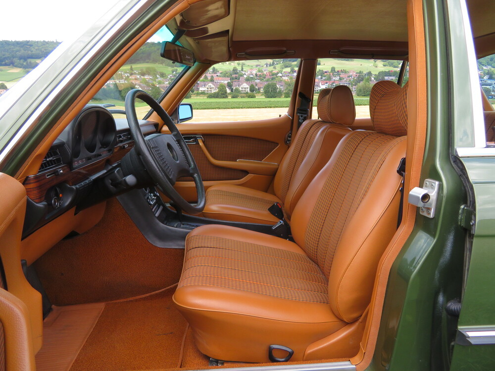 Mercedes-Benz 450 SE Limousine