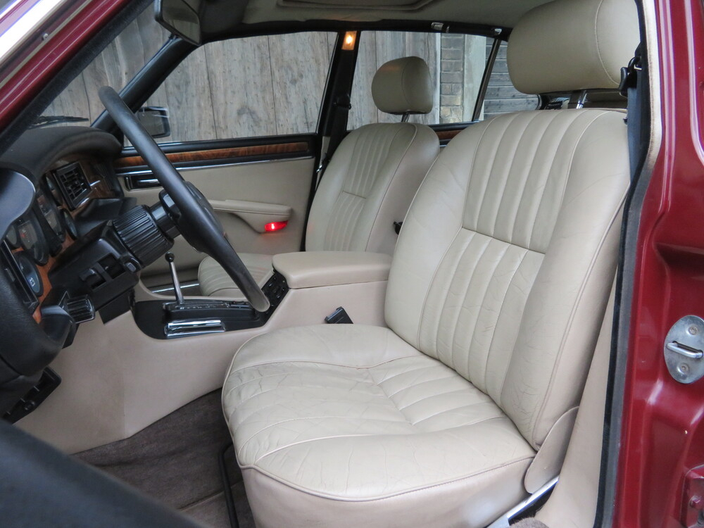 Jaguar XJ6 4.2 Sovereign Limousine