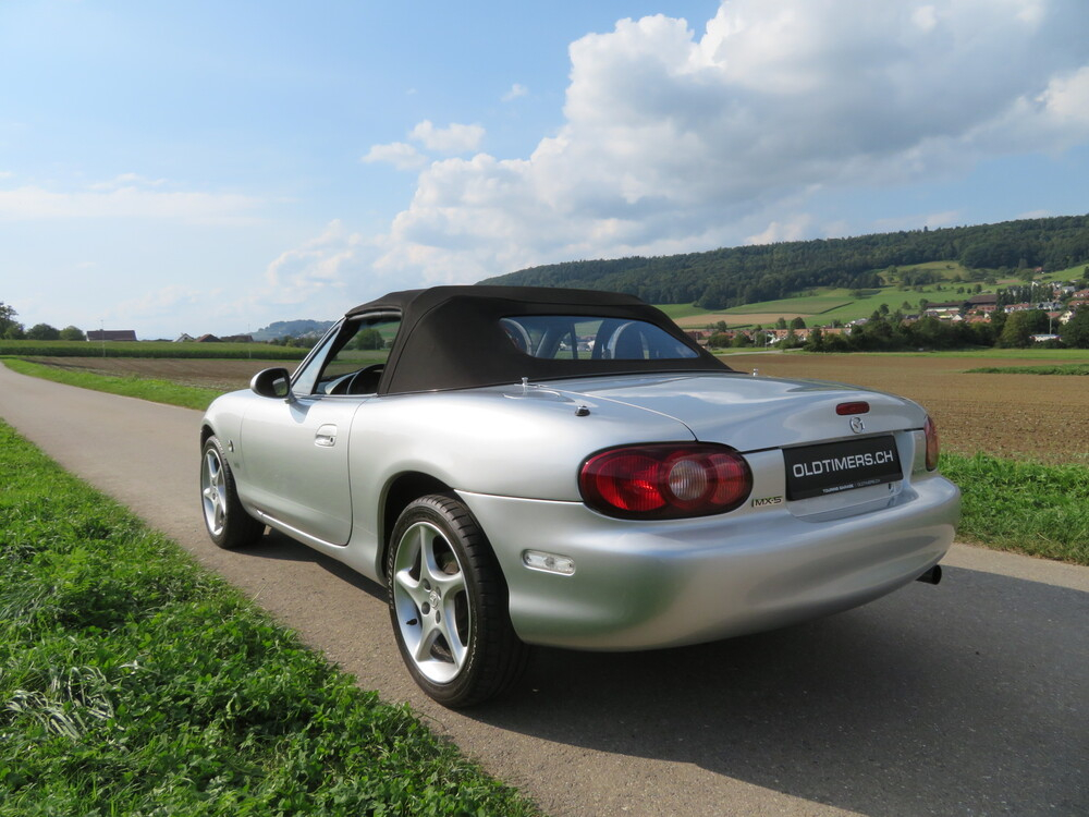 Mazda MX-5 1.6i Cabriolet