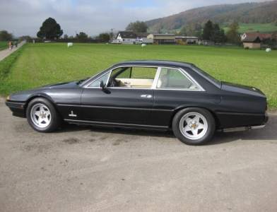 Ferrari 400i Coupé