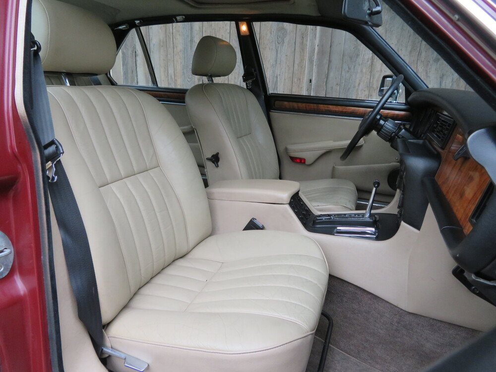 Jaguar XJ6 4.2 Sovereign Limousine