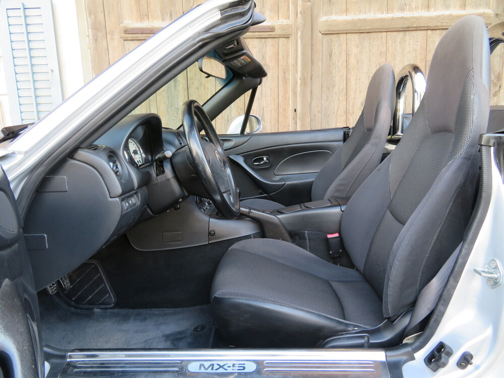 Mazda MX-5 1.6i Cabriolet