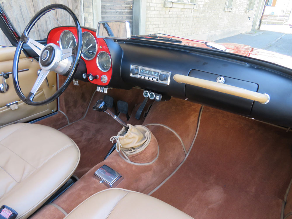 Alfa Romeo 2000 Touring Spider Cabriolet