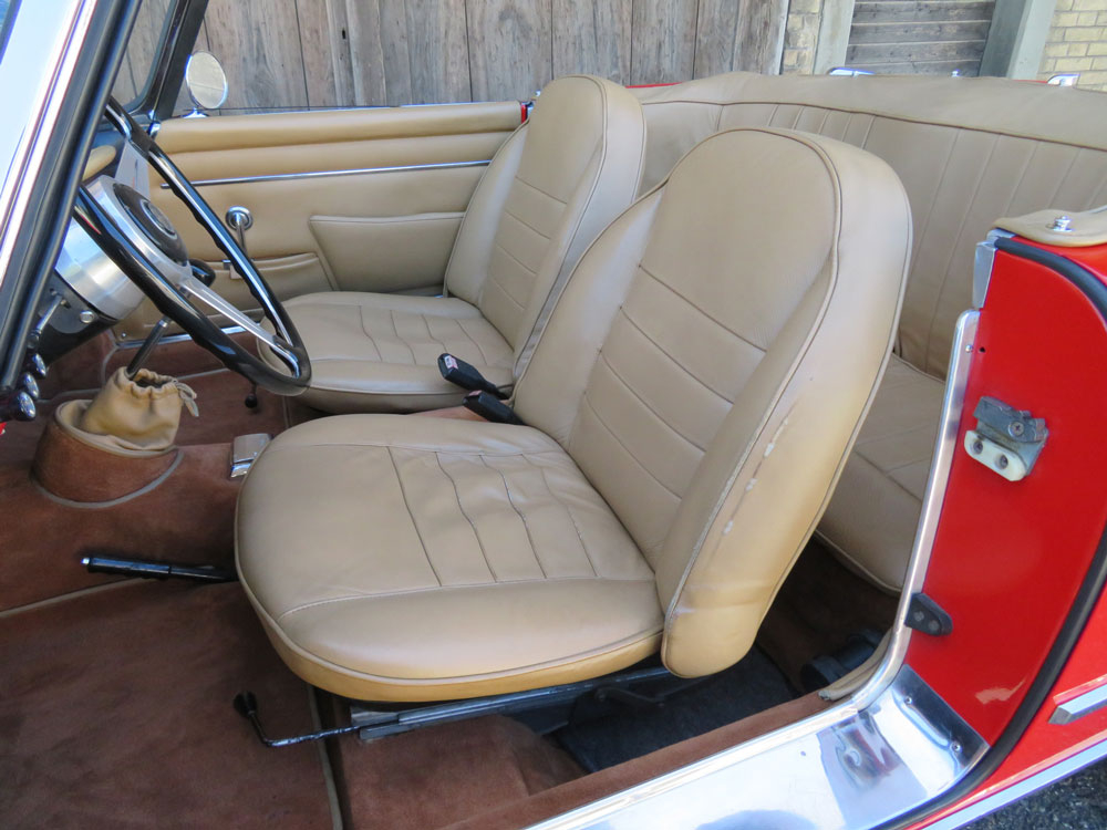 Alfa Romeo 2000 Touring Spider Cabriolet