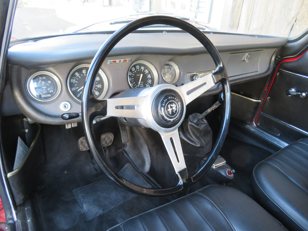 Alfa Romeo Giulia Sprint GT Coupé