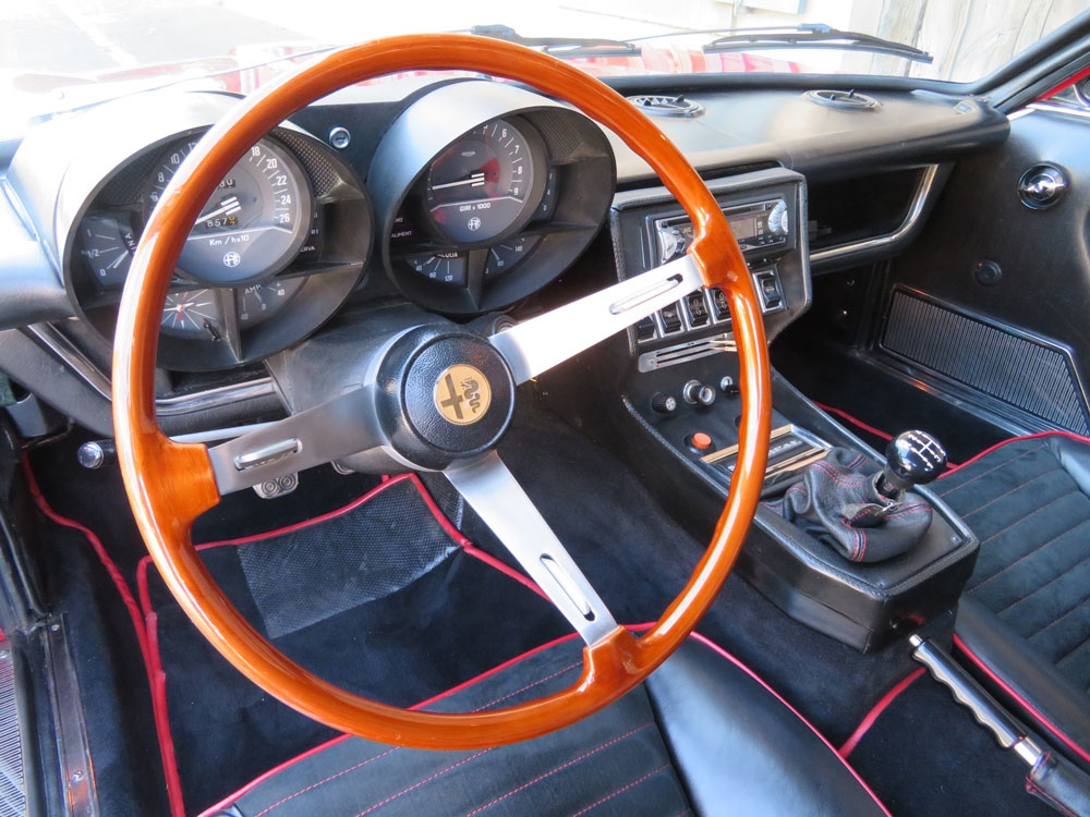 Alfa Romeo Montreal Coupé