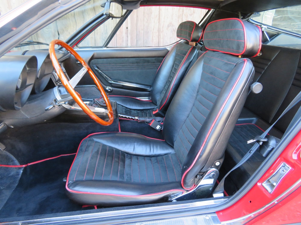 Alfa Romeo Montreal Coupé