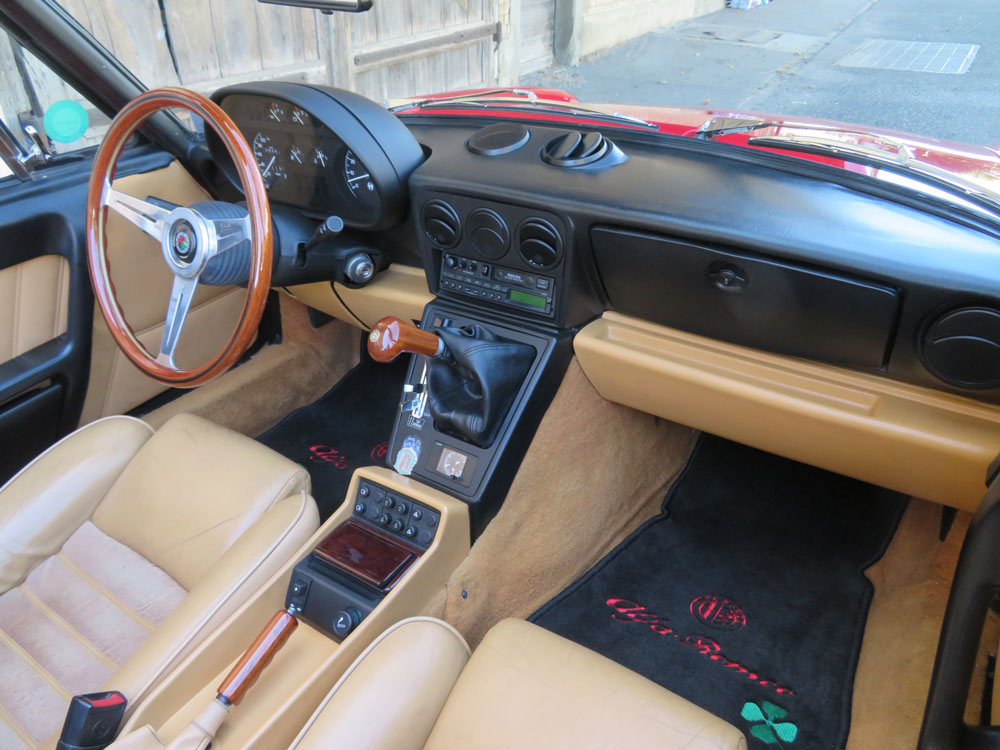 Alfa Romeo Spider 2.0 Cabriolet