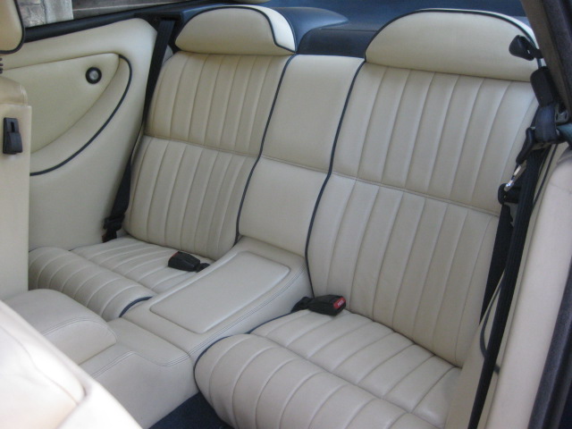 Aston Martin Virage Coupé