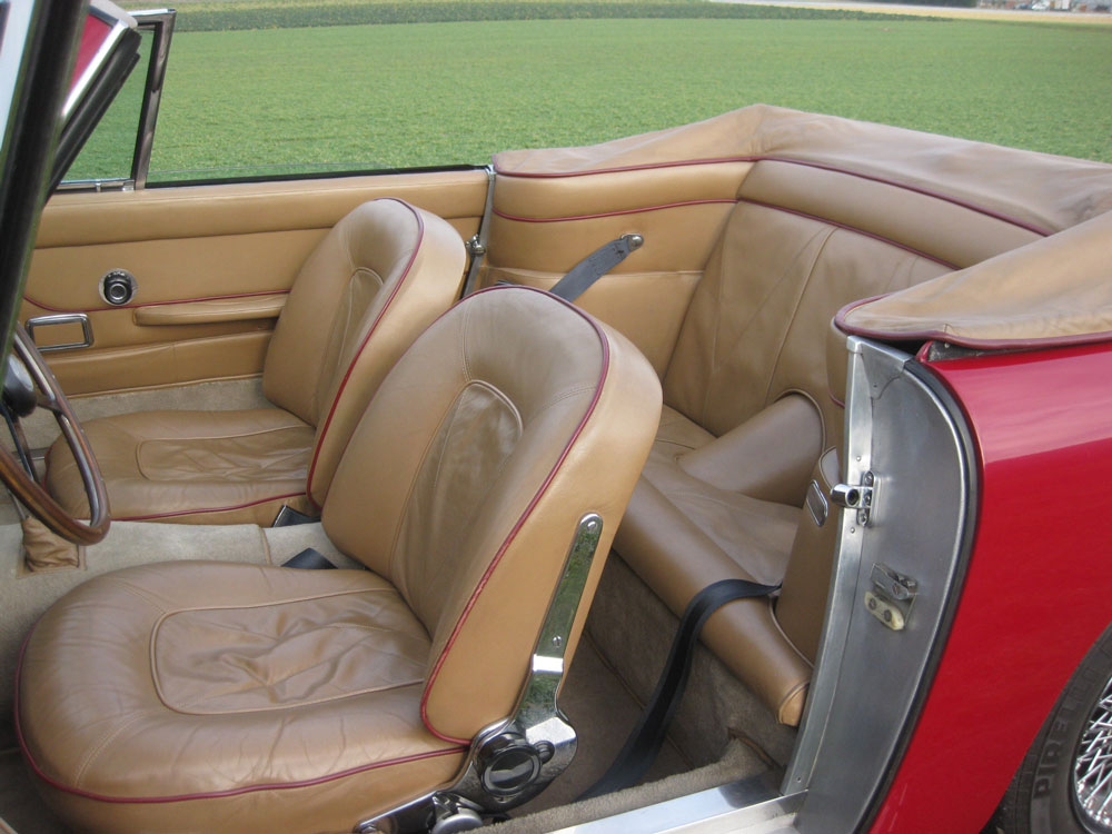 Aston Martin DB6 Vantage Volante Cabriolet