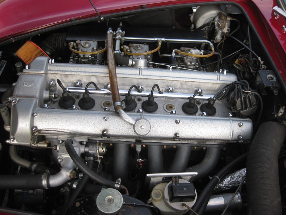 Aston Martin DB6 Vantage Volante Cabriolet