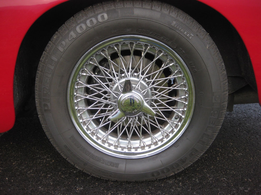 Aston Martin DB6 Vantage Volante Cabriolet