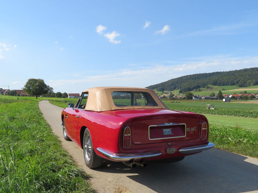 Aston Martin DB6 Vantage Volante Cabriolet