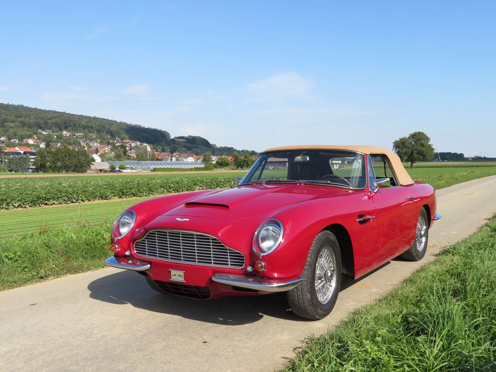 Aston Martin DB6 Vantage Volante Cabriolet