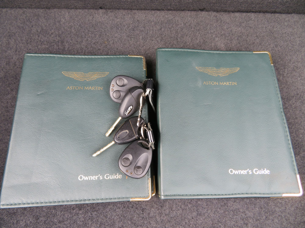 Aston Martin DB7 Vantage Volante Cabriolet