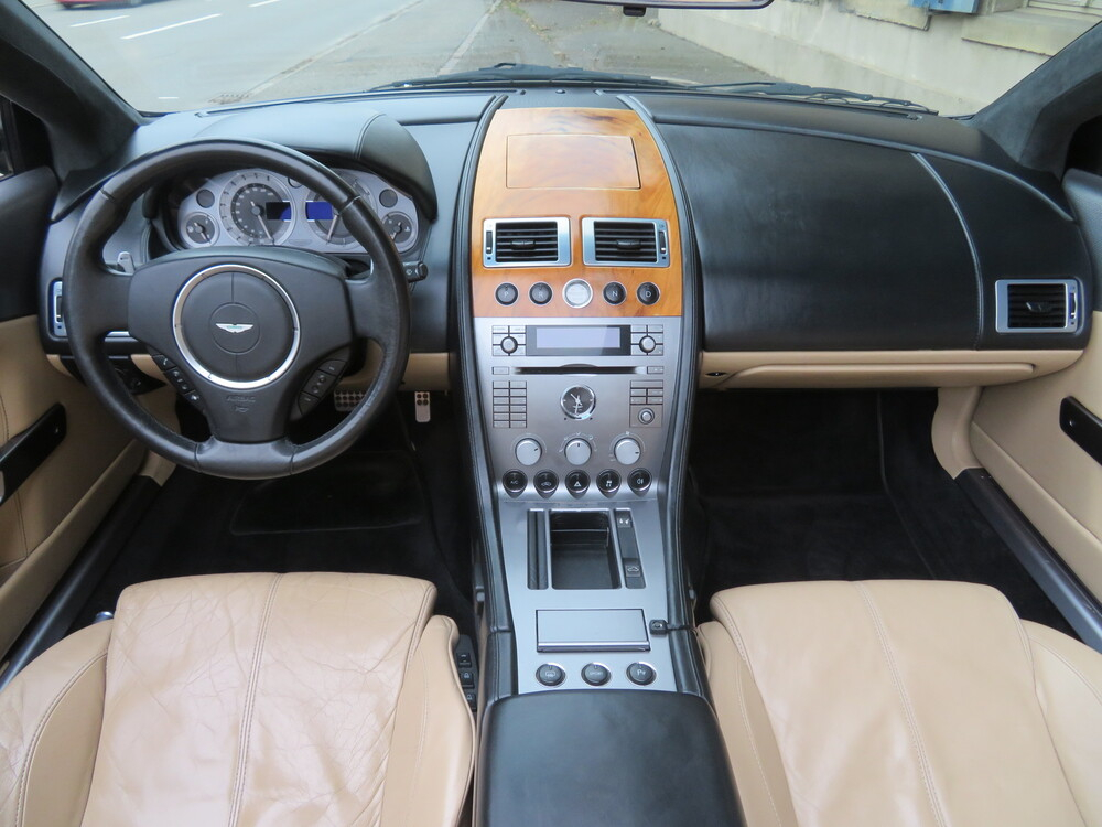 Aston Martin DB9 Volante Cabriolet