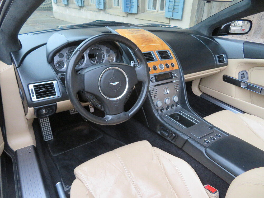 Aston Martin DB9 Volante Cabriolet
