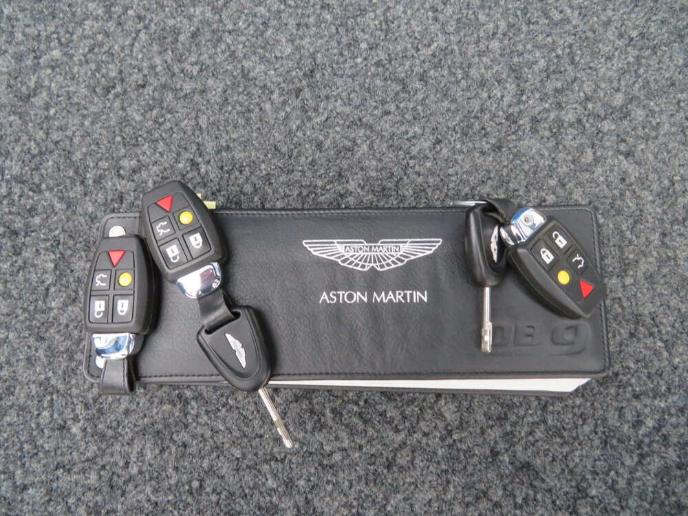 Aston Martin DB9 Volante Cabriolet