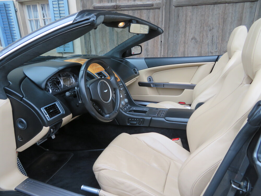Aston Martin DB9 Volante Cabriolet