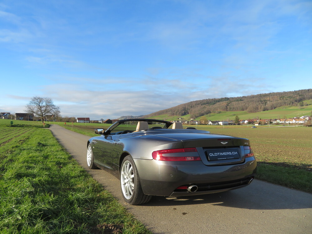 Aston Martin DB9 Volante Cabriolet