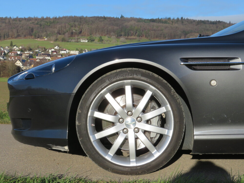 Aston Martin DB9 Volante Cabriolet