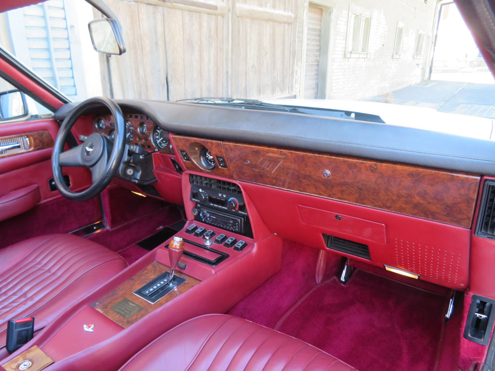 Aston Martin V8 Volante Cabriolet