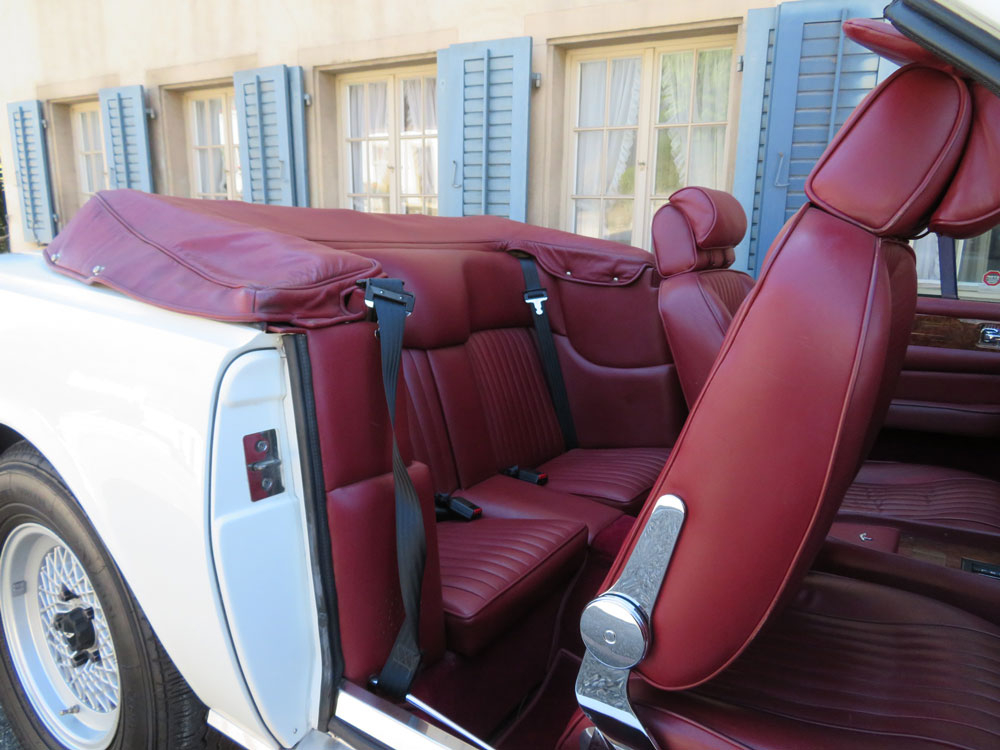 Aston Martin V8 Volante Cabriolet