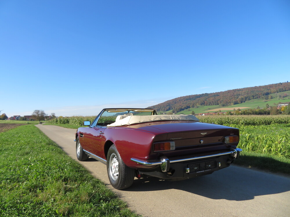 Aston Martin V8 Volante Cabriolet