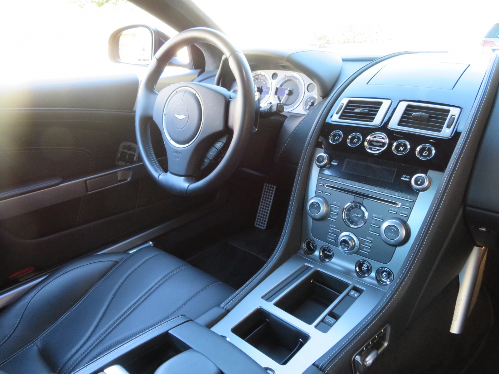 Aston Martin Virage V12 Coupé