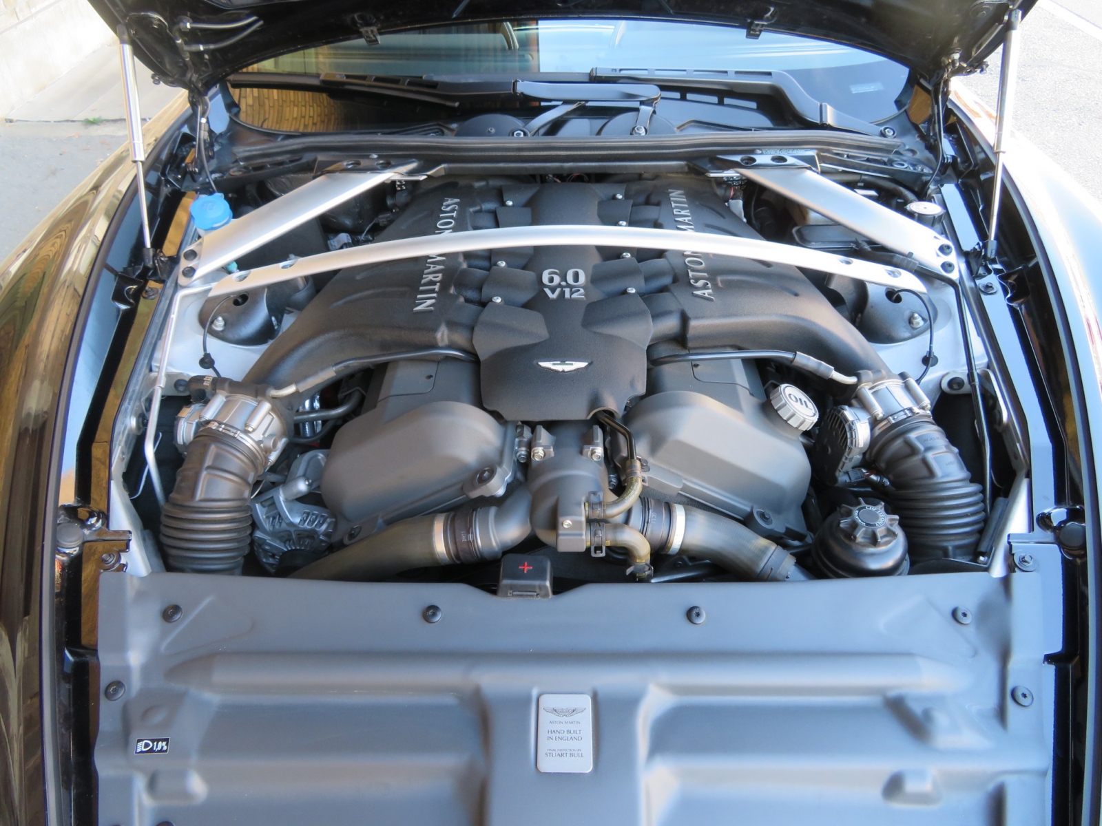 Aston Martin Virage V12 Coupé