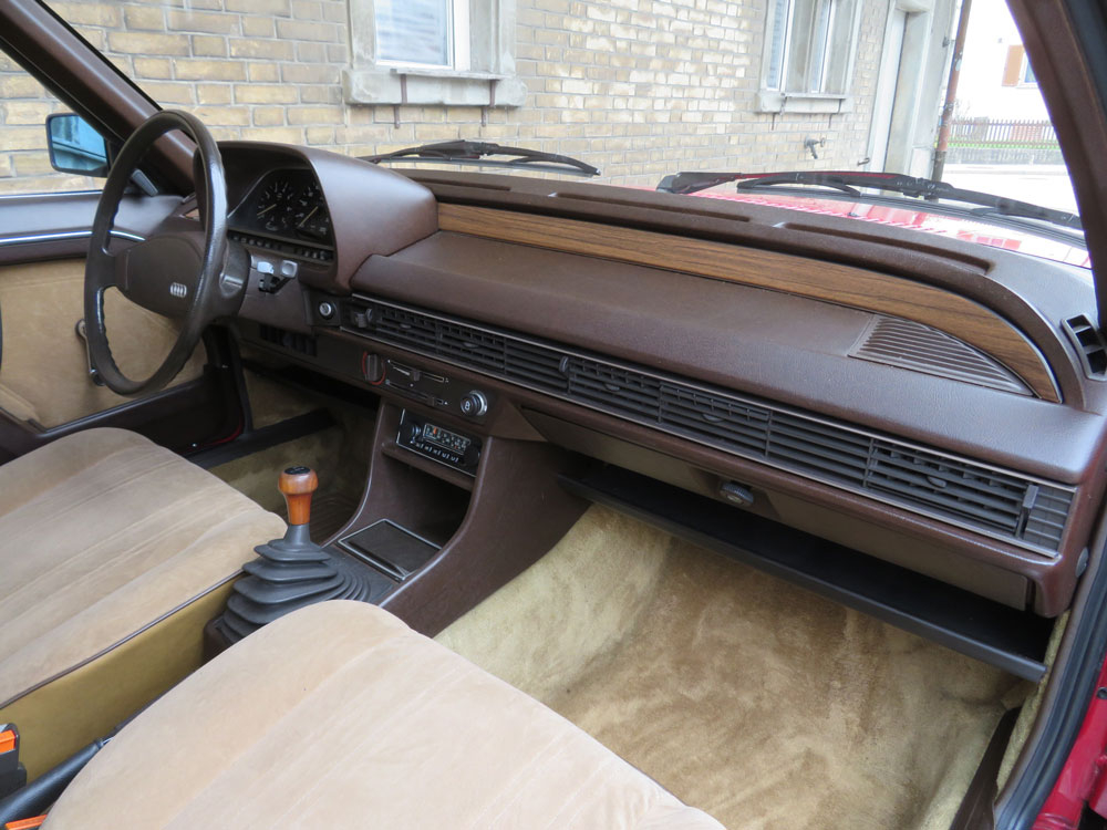 Audi 100 5E GL Limousine