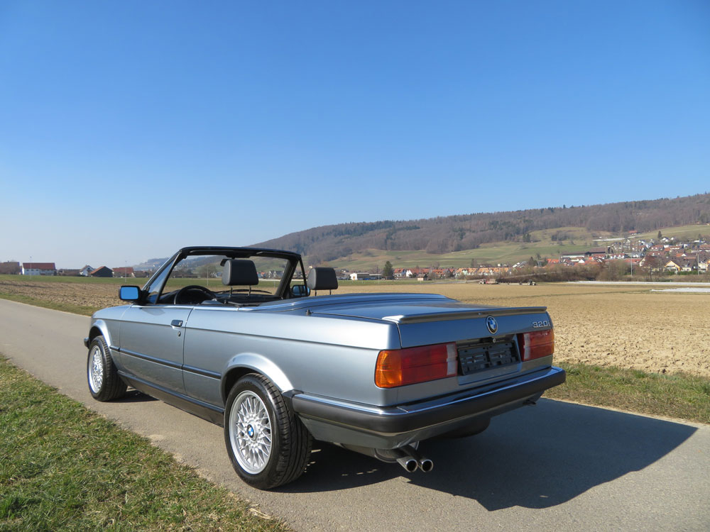 BMW 320i Cabriolet