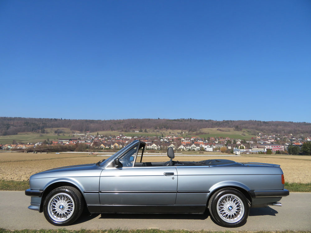 BMW 320i Cabriolet
