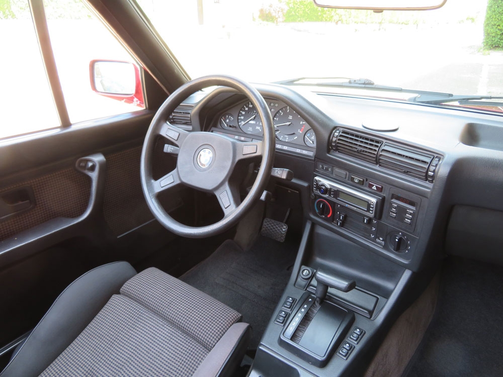 BMW 325i A Cabriolet