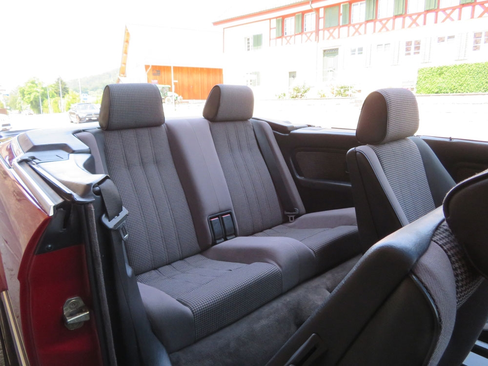 BMW 325i A Cabriolet