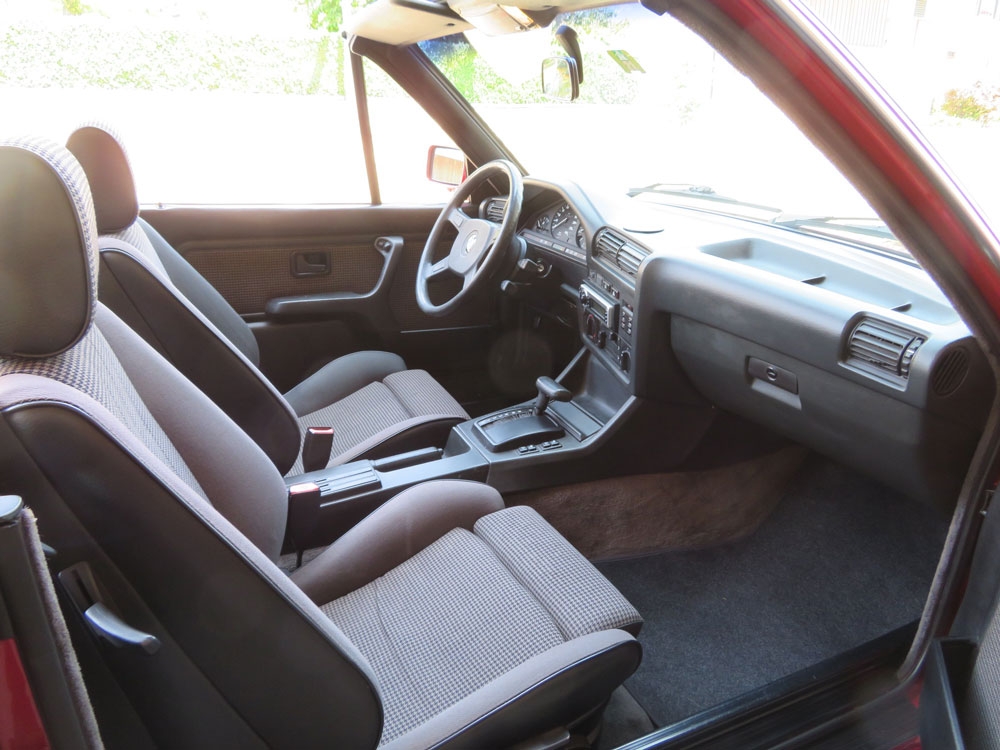 BMW 325i A Cabriolet