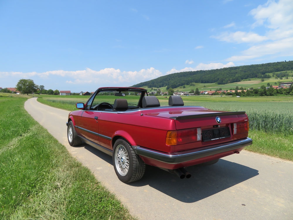 BMW 325i A Cabriolet