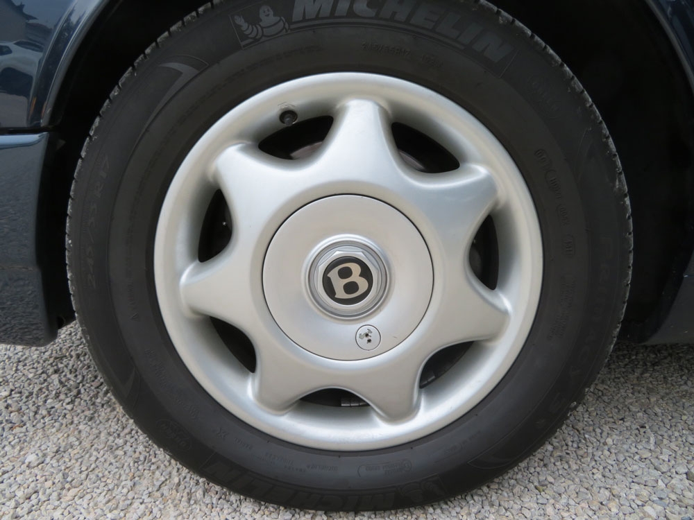 Bentley Brooklands Limousine