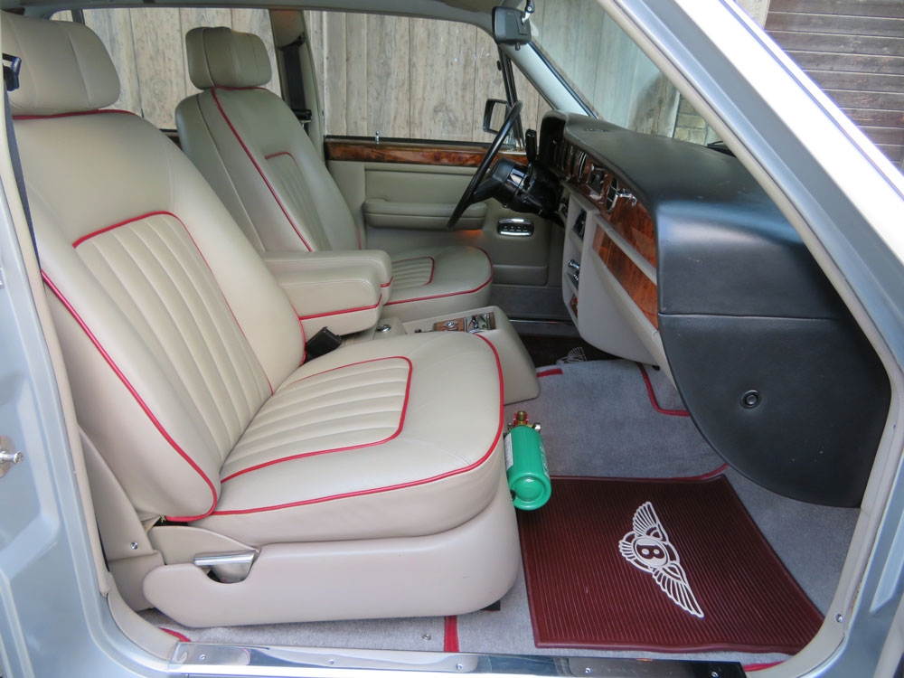 Bentley Mulsanne Limousine