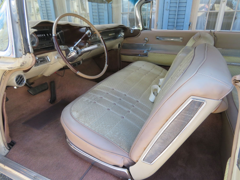 Cadillac DeVille Coupé