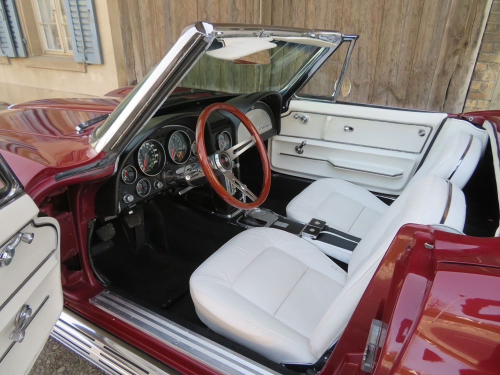 Chevrolet Corvette C2 Sting Ray Cabriolet