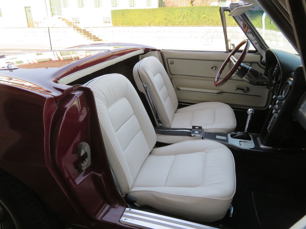 Chevrolet Corvette C2 Sting Ray Cabriolet