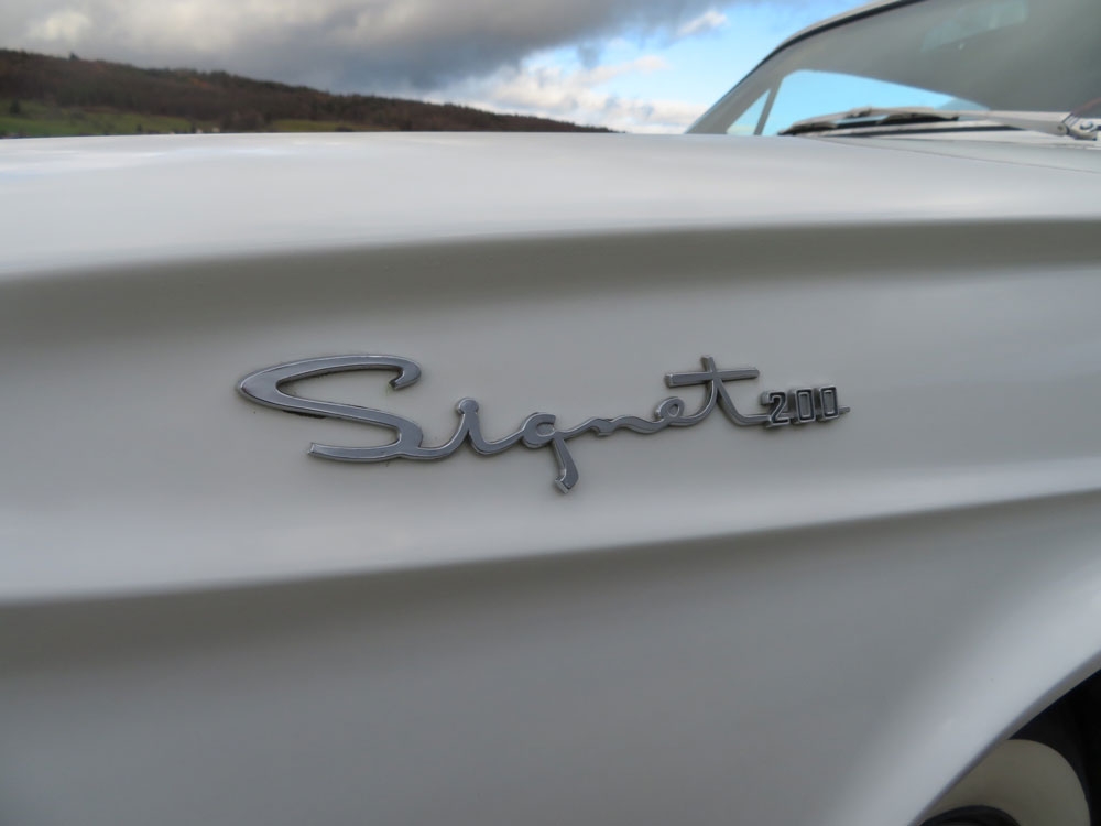 Chrysler Valiant Signet 200 Coupé