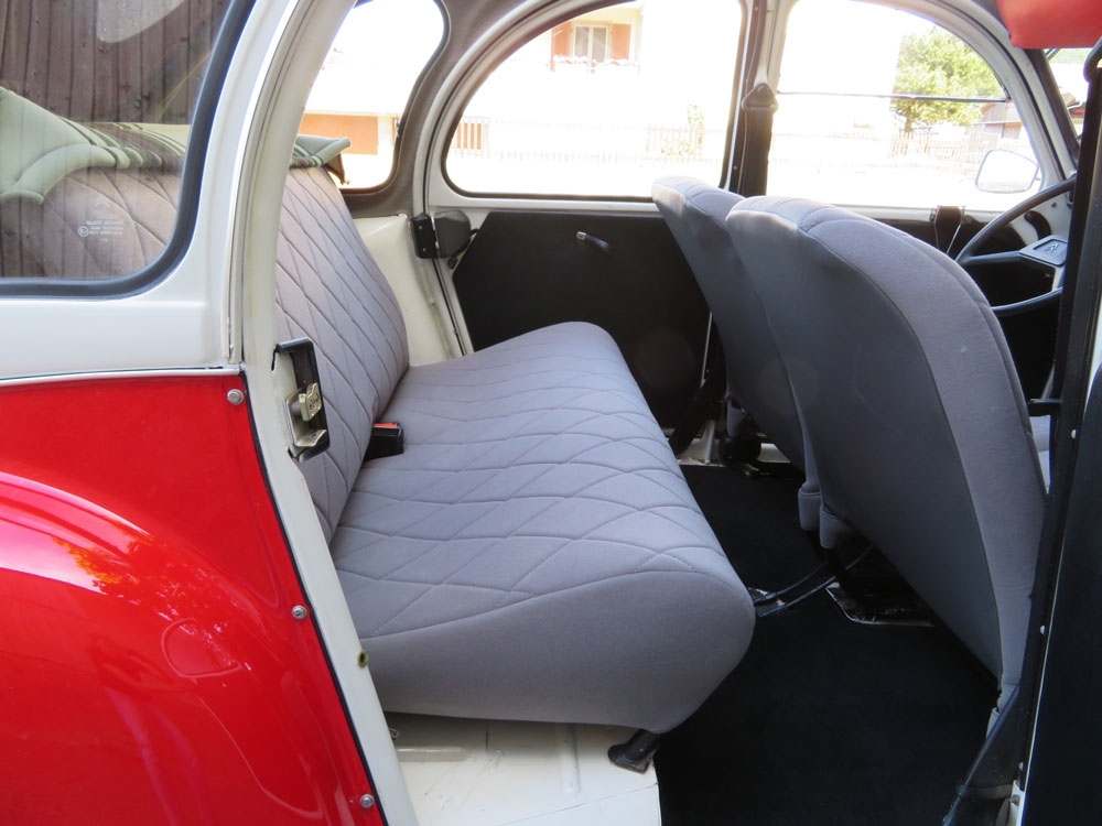 Citroen 2CV6 Spécial (Club) Cabriolet