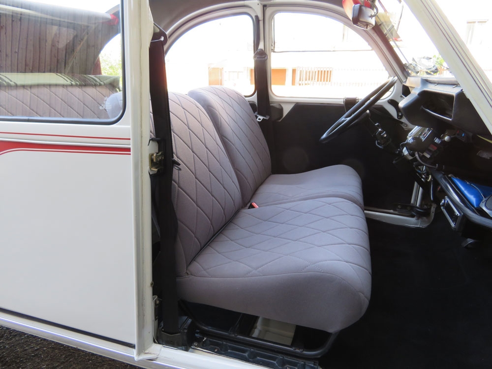 Citroen 2CV6 Spécial (Club) Cabriolet